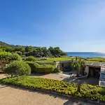 ヴィラ Waterfront At La Reserve ラマチュエル