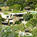 Villa Waterfront At La Reserve