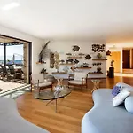 Villa Waterfront At La Reserve *