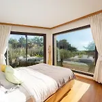 Villa Waterfront At La Reserve