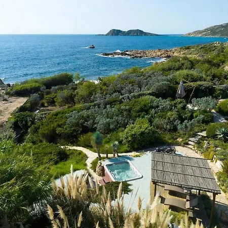 Villa In Gated Community Of La Reserve Ramatuelle