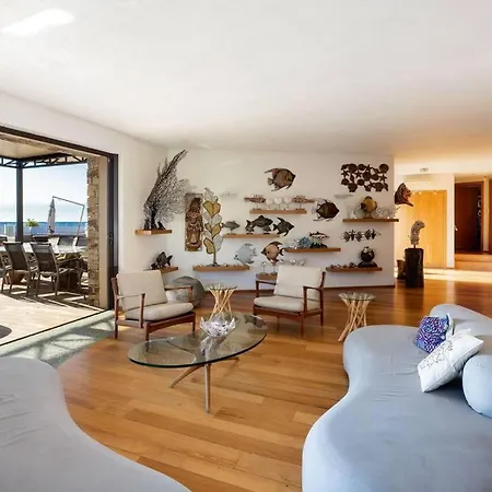 In Gated Community Of La Reserve Ramatuelle