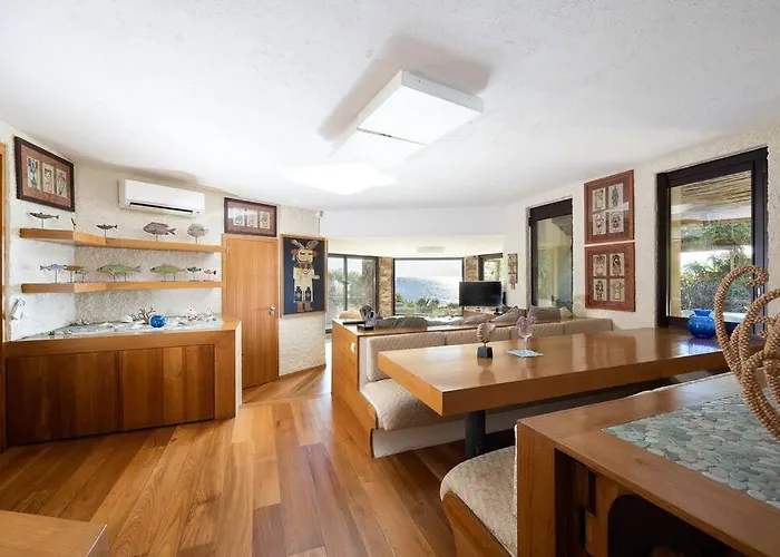 Waterfront Villa At La Reserve Ramatuelle וילה רמטואל