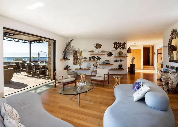 Waterfront Villa At La Reserve Ramatuelle רמטואל